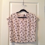 Short-sleeve bird print top